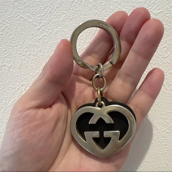 GUCCI Interlocking Heart Plate Key Ring - Picture 1 of 6
